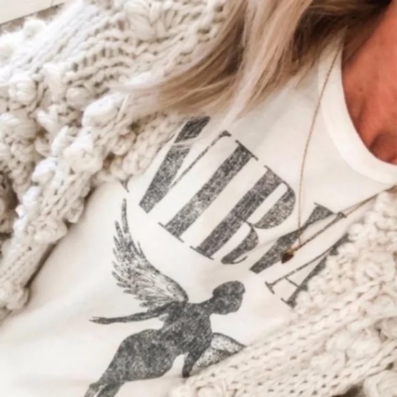 Boho White Nirvana Angel Wings Concert graphic tee - Picture 5 of 7